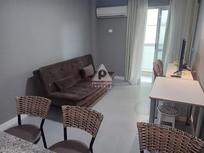 Foto 1 de Apartamento com 2 Quartos à venda, 58m² em Ipanema, Rio de Janeiro