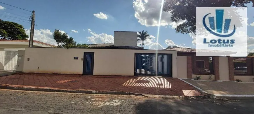 Foto 1 de Casa com 4 Quartos à venda, 215m² em Jardim Novo Jaguari, Jaguariúna