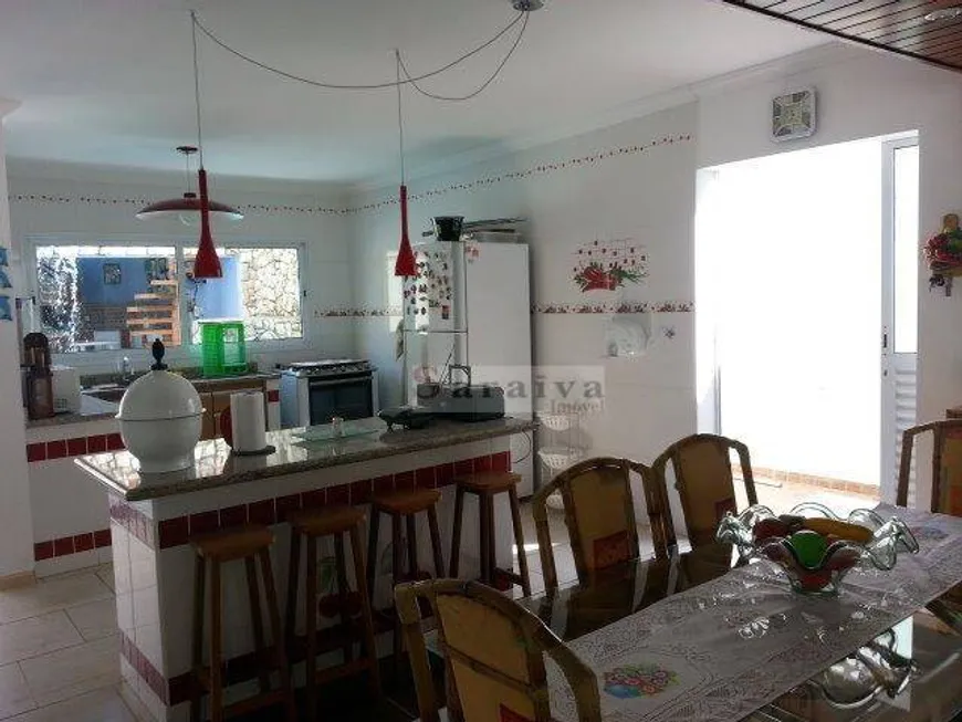 Foto 1 de Sobrado com 4 Quartos à venda, 300m² em Enseada, Guarujá