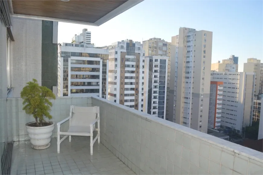 Foto 1 de Apartamento com 4 Quartos à venda, 360m² em Canela, Salvador