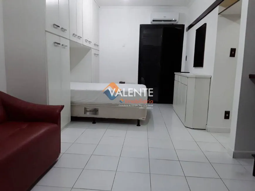 Foto 1 de Flat com 1 Quarto à venda, 36m² em Centro, São Vicente