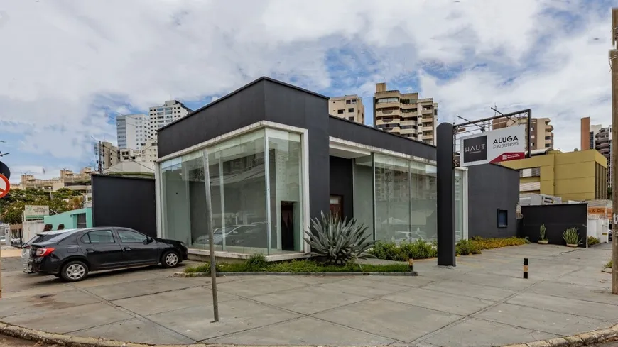Foto 1 de Casa com 2 Quartos à venda, 188m² em Setor Oeste, Goiânia