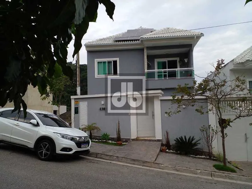 Foto 1 de Casa de Condomínio com 4 Quartos à venda, 213m² em Pechincha, Rio de Janeiro