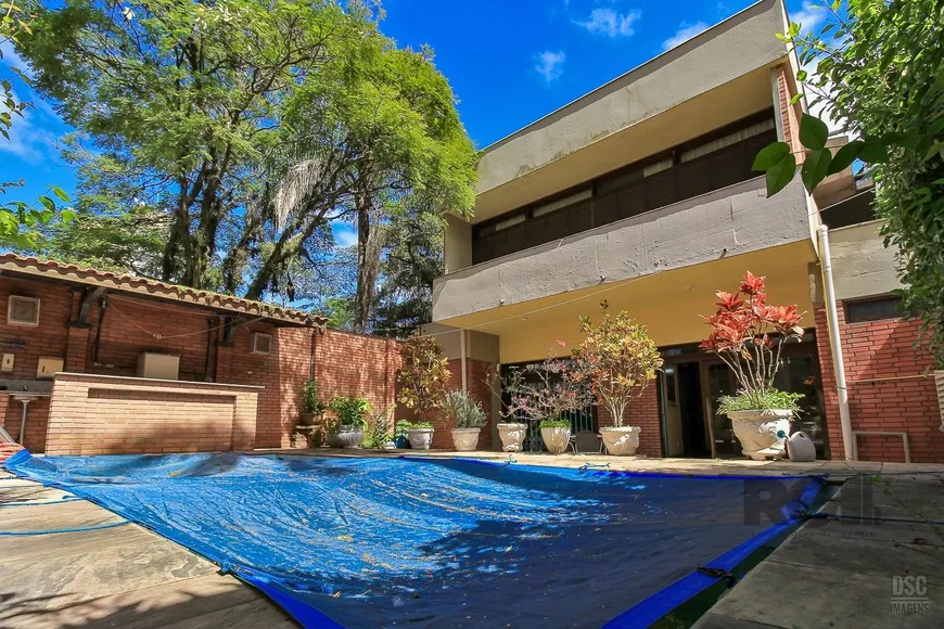 Foto 1 de Casa com 4 Quartos à venda, 480m² em Petrópolis, Porto Alegre
