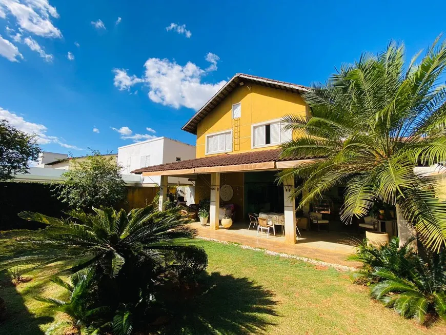Foto 1 de Casa de Condomínio com 4 Quartos à venda, 267m² em Jardim Vila Boa, Goiânia