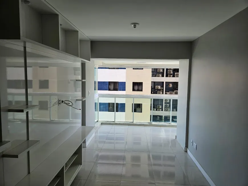 Foto 1 de Apartamento com 2 Quartos à venda, 78m² em Alphaville I, Salvador