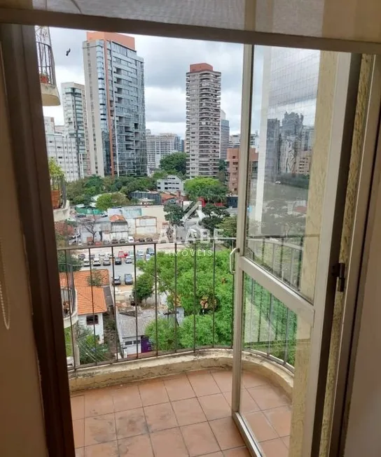 Foto 1 de Apartamento com 2 Quartos à venda, 81m² em Vila Olímpia, São Paulo