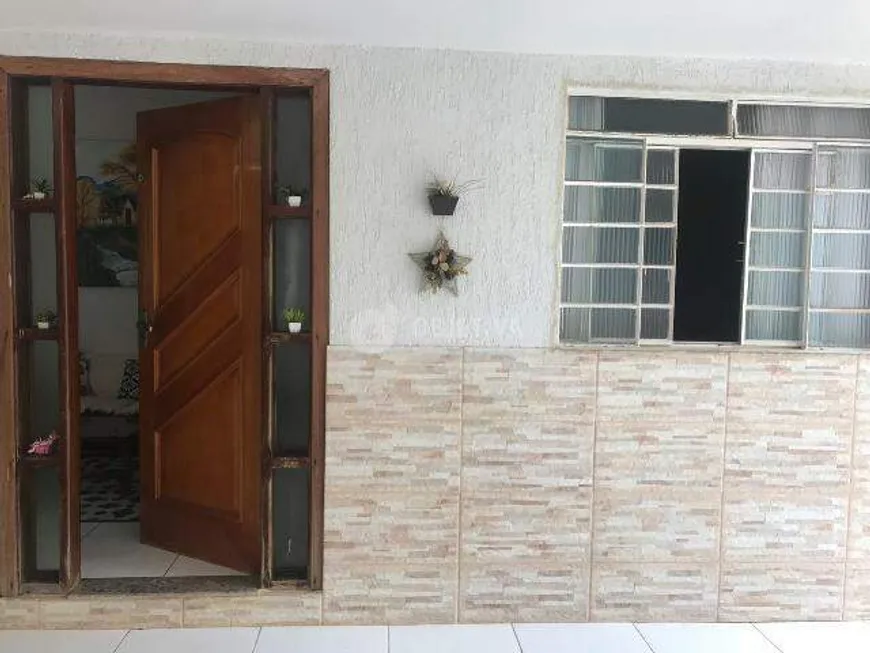 Foto 1 de Casa com 3 Quartos à venda, 360m² em Jaraguá, Uberlândia