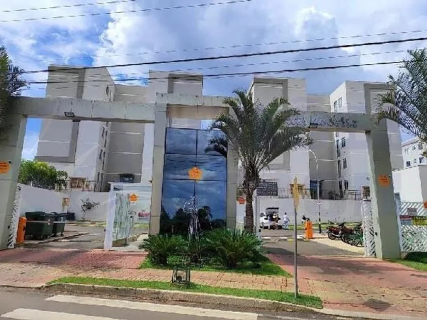 Foto 1 de Apartamento com 2 Quartos à venda, 40m² em Residencial Araujoville, Anápolis