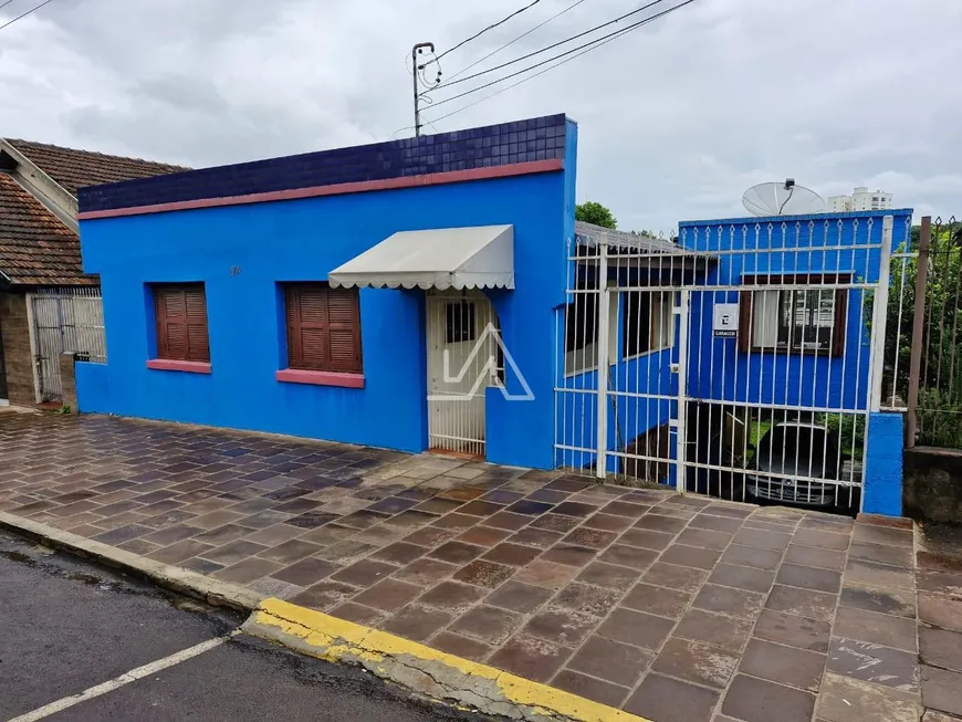 Foto 1 de Casa com 4 Quartos à venda, 200m² em Lucas Araújo, Passo Fundo