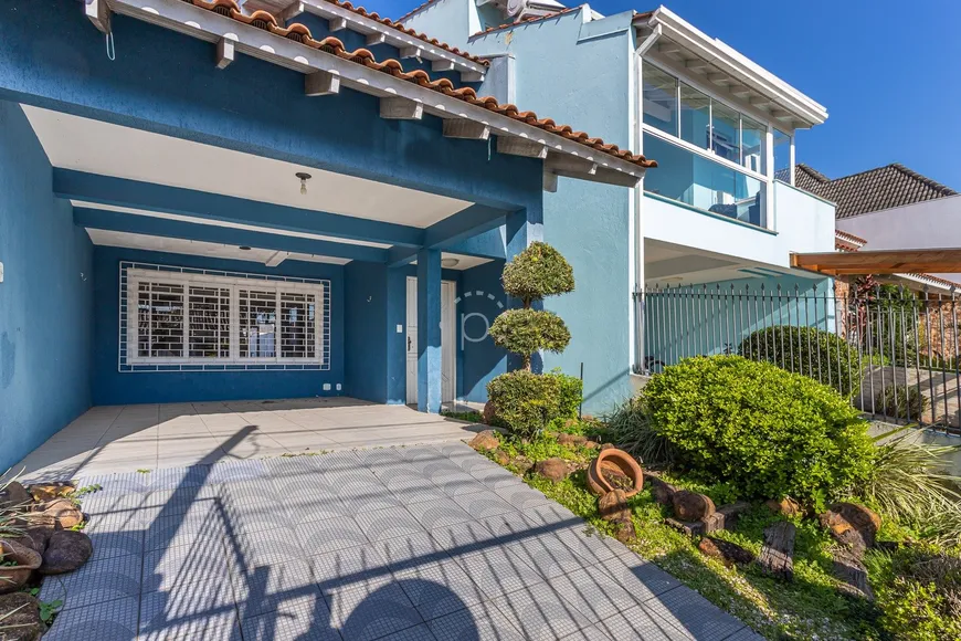 Foto 1 de Casa com 3 Quartos à venda, 206m² em Ipanema, Porto Alegre