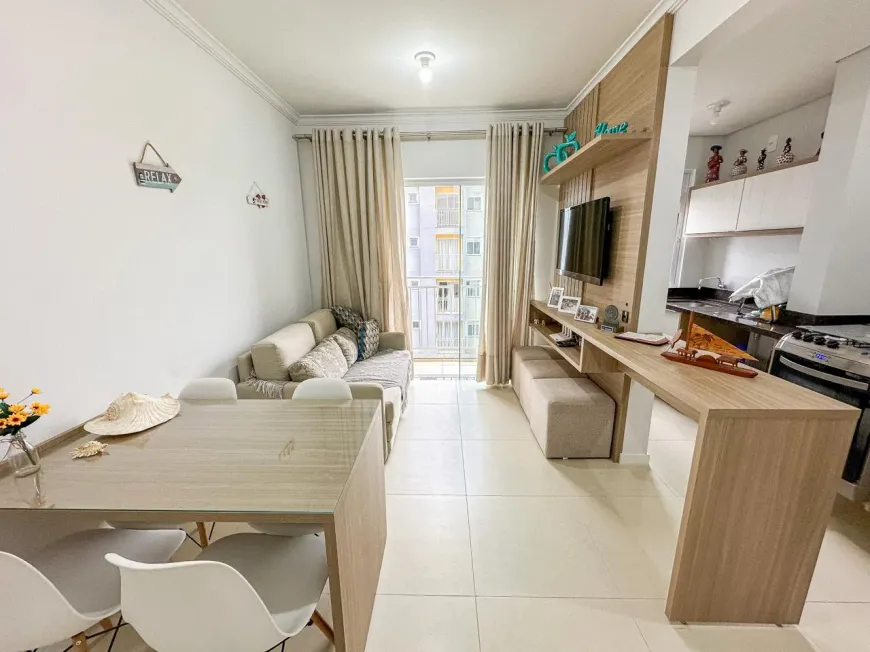 Foto 1 de Apartamento com 2 Quartos à venda, 54m² em Itacolomi, Balneário Piçarras