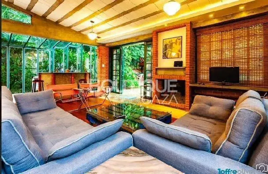 Foto 1 de Casa de Condomínio com 2 Quartos para venda ou aluguel, 290m² em Panamby, São Paulo