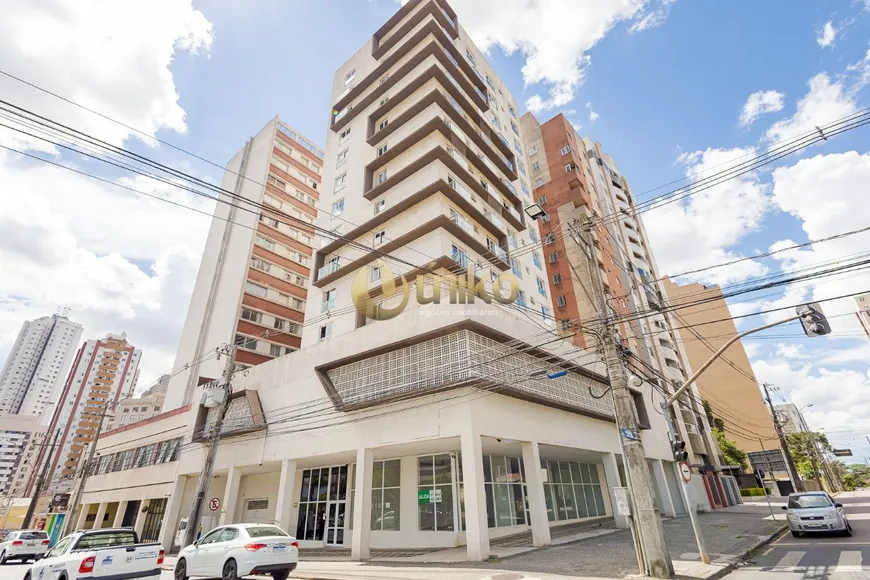Foto 1 de Apartamento com 1 Quarto à venda, 30m² em Cristo Rei, Curitiba