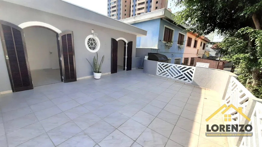 Foto 1 de Sobrado com 3 Quartos à venda, 130m² em Vila Floresta, Santo André
