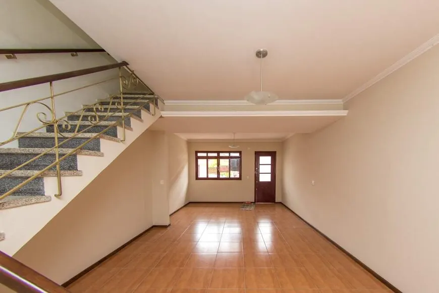 Foto 1 de Casa com 3 Quartos para alugar, 170m² em Bonfim, Santa Maria