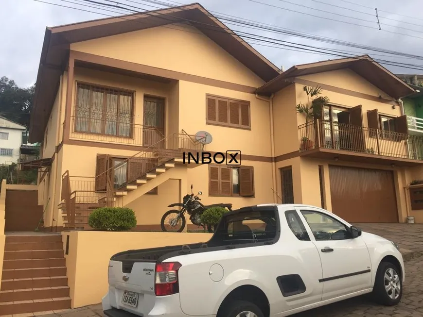 Foto 1 de Casa com 8 Quartos à venda, 322m² em Licorsul, Bento Gonçalves