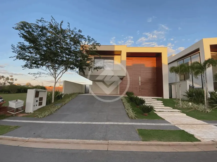 Foto 1 de Casa de Condomínio com 4 Quartos à venda, 480m² em Residencial Alphaville Flamboyant, Goiânia