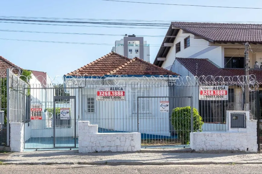 Foto 1 de Casa com 3 Quartos à venda, 179m² em Medianeira, Porto Alegre