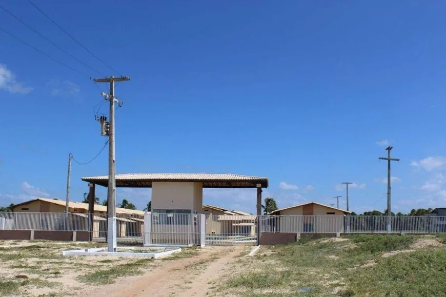 Foto 1 de Casa de Condomínio com 2 Quartos à venda, 143m² em Maracajaú, Maxaranguape