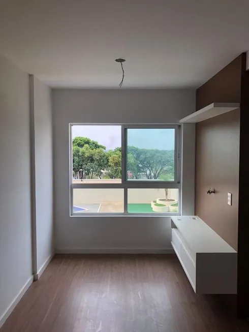 Foto 1 de Apartamento com 2 Quartos à venda, 52m² em Jardim Tatiani, Londrina