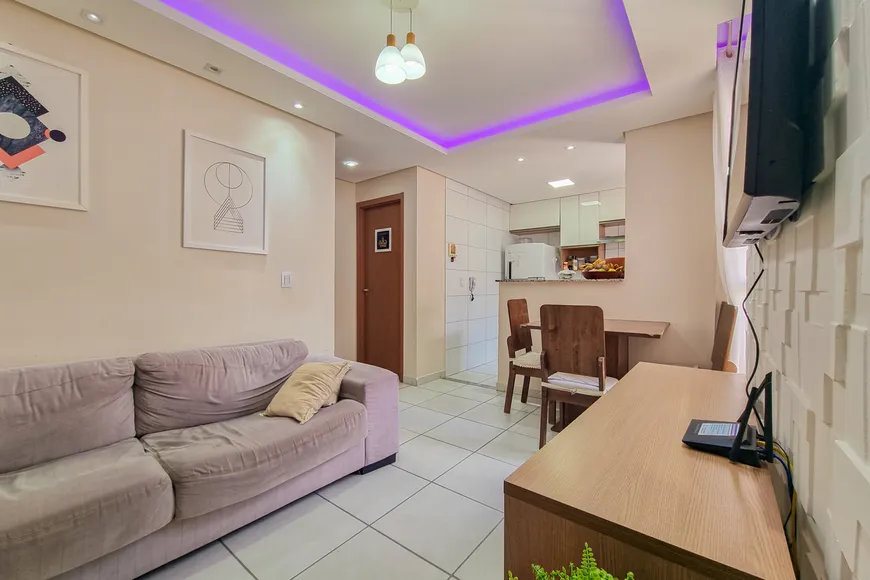 Foto 1 de Apartamento com 2 Quartos à venda, 43m² em Boa Uniao Abrantes, Camaçari