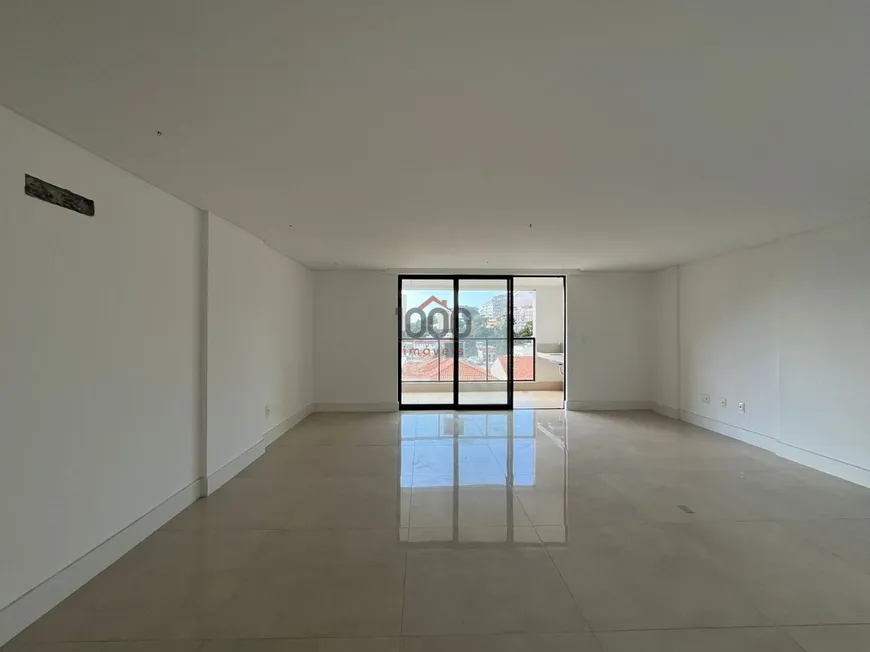 Foto 1 de Apartamento com 4 Quartos à venda, 190m² em Granbery, Juiz de Fora