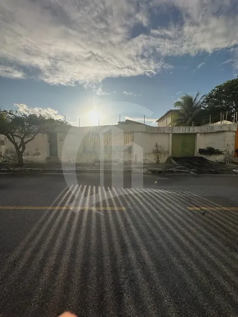 Foto 1 de Casa com 6 Quartos à venda, 640m² em Aruana, Aracaju