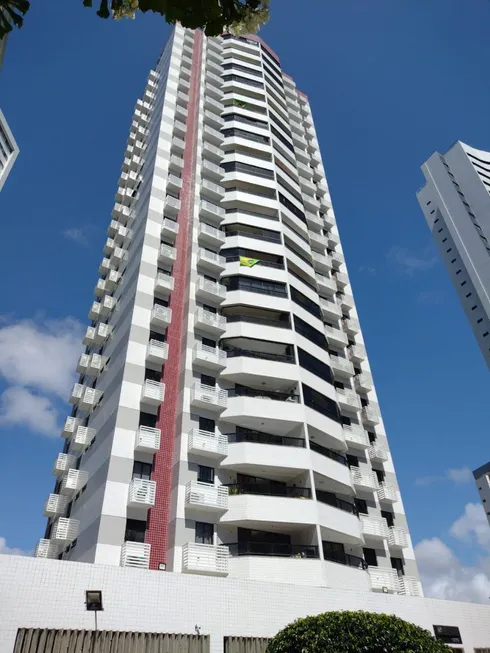 Foto 1 de Apartamento com 4 Quartos à venda, 136m² em Boa Viagem, Recife