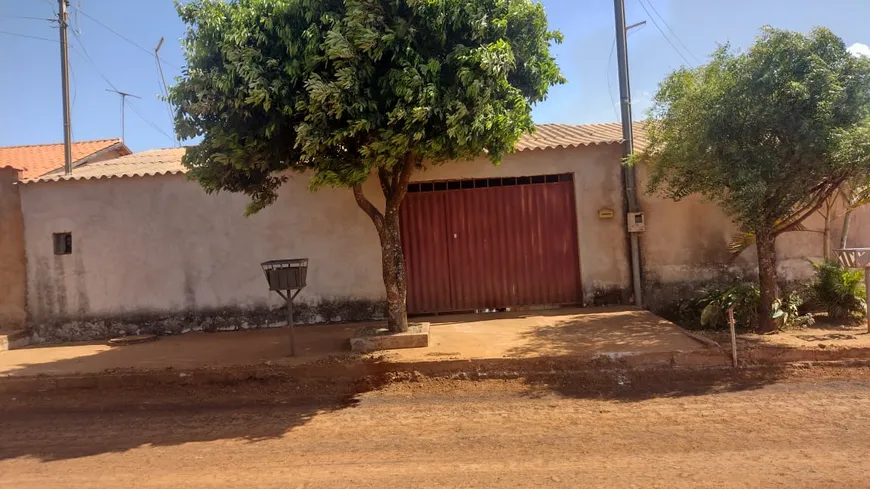 Foto 1 de Casa com 2 Quartos à venda, 300m² em Parque das Aguas Bonitas I, Águas Lindas de Goiás