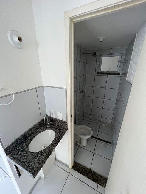 Apartamento na Rua 03H, 100, Prefeito José Walter em Fortaleza