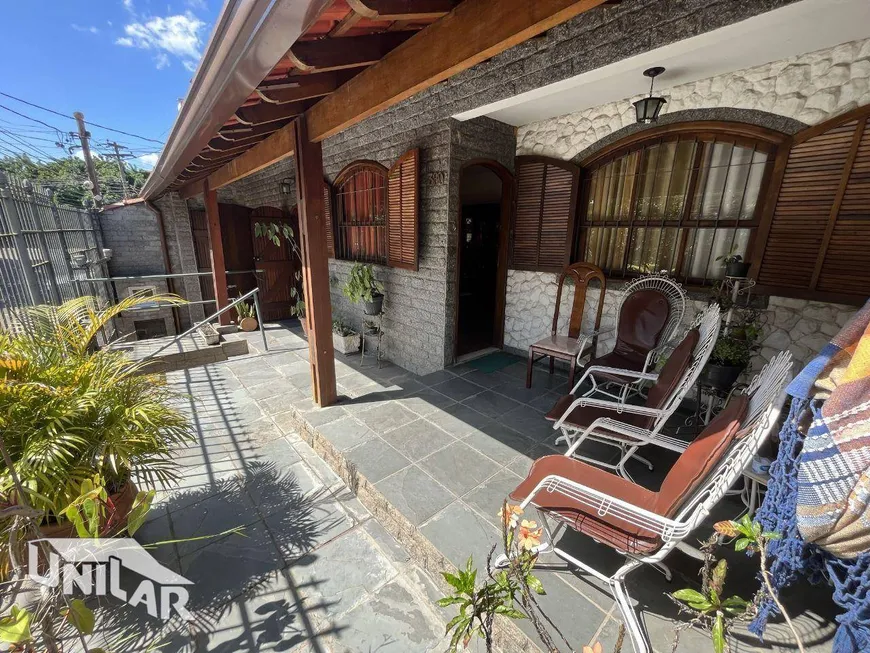 Foto 1 de Casa com 4 Quartos à venda, 183m² em JARDIM TIRADENTES, Volta Redonda