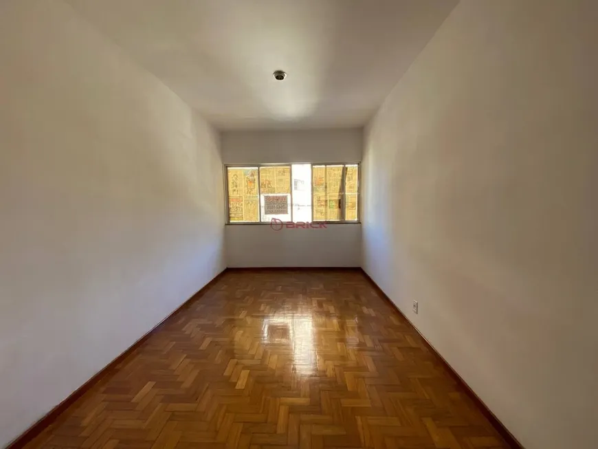 Foto 1 de Apartamento com 2 Quartos à venda, 55m² em Vale do Paraíso, Teresópolis