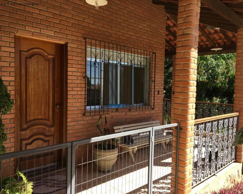 Foto 1 de Fazenda/Sítio com 3 Quartos à venda, 270m² em Jardim Sao Carlos, Sorocaba