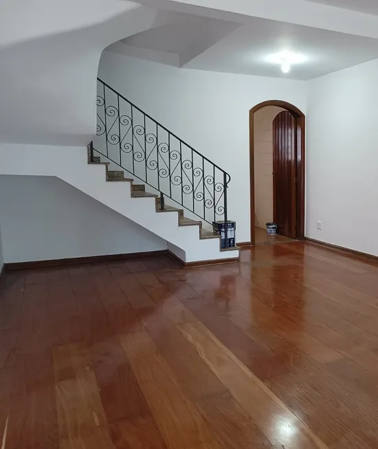 Foto 1 de Casa com 2 Quartos para alugar, 85m² em Campo Belo, São Paulo