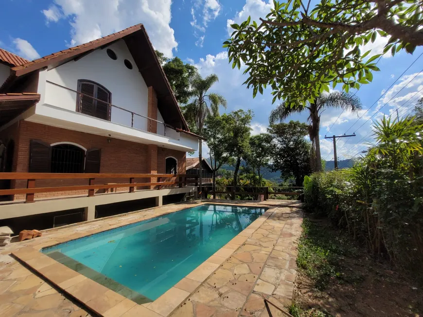 Foto 1 de Casa com 3 Quartos à venda, 279m² em Parque Petrópolis, Mairiporã