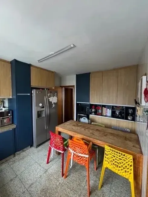 Foto 1 de Apartamento com 4 Quartos à venda, 165m² em Setor Bueno, Goiânia