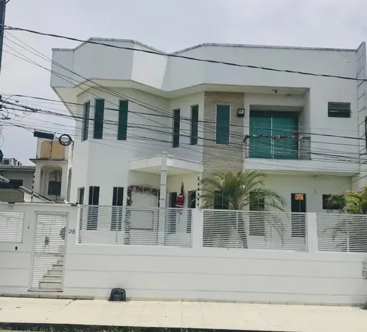 Foto 1 de Casa com 5 Quartos à venda, 853m² em Aleixo, Manaus