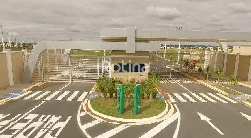 Foto 1 de Lote/Terreno à venda, 592m² em Shopping Park, Uberlândia