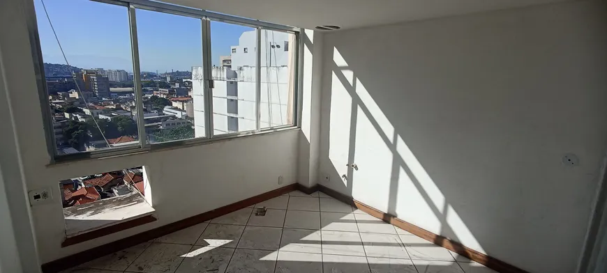 Foto 1 de Sala Comercial para alugar, 30m² em Centro, Niterói