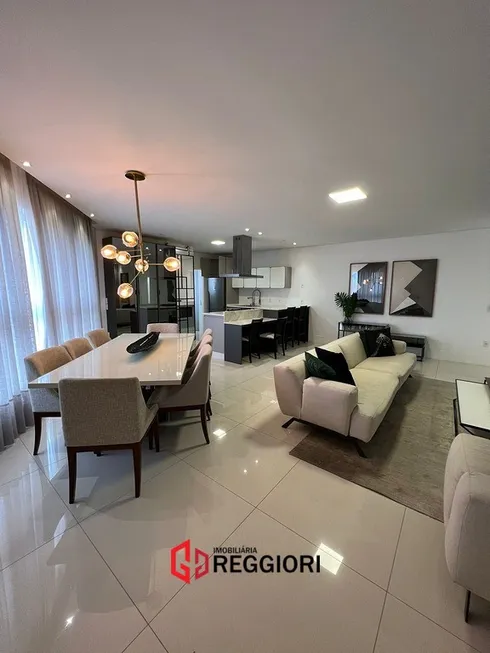 Foto 1 de Apartamento com 4 Quartos para alugar, 163m² em Centro, Balneário Camboriú