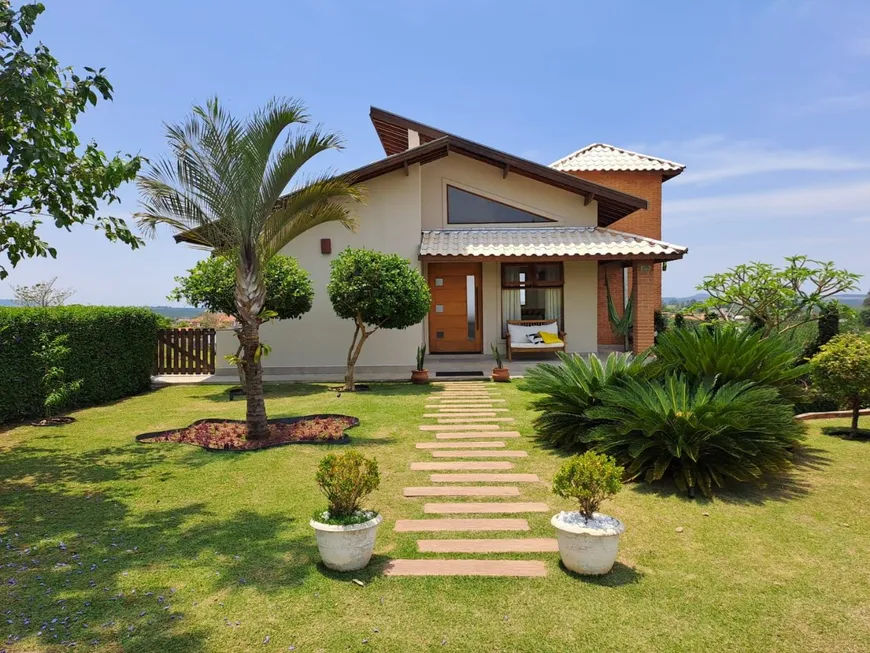 Foto 1 de Casa com 3 Quartos à venda, 150m² em Jardim Ninho Verde II, Pardinho