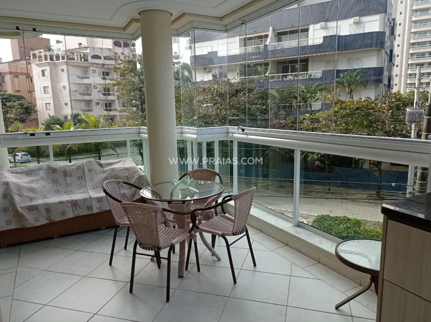 Foto 1 de Apartamento com 4 Quartos à venda, 160m² em Enseada, Guarujá