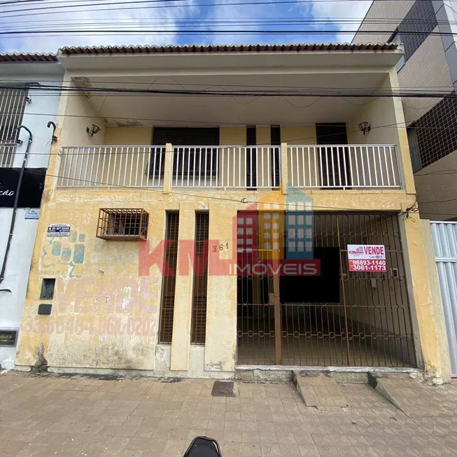 Foto 1 de Casa com 4 Quartos à venda, 270m² em Centro, Mossoró