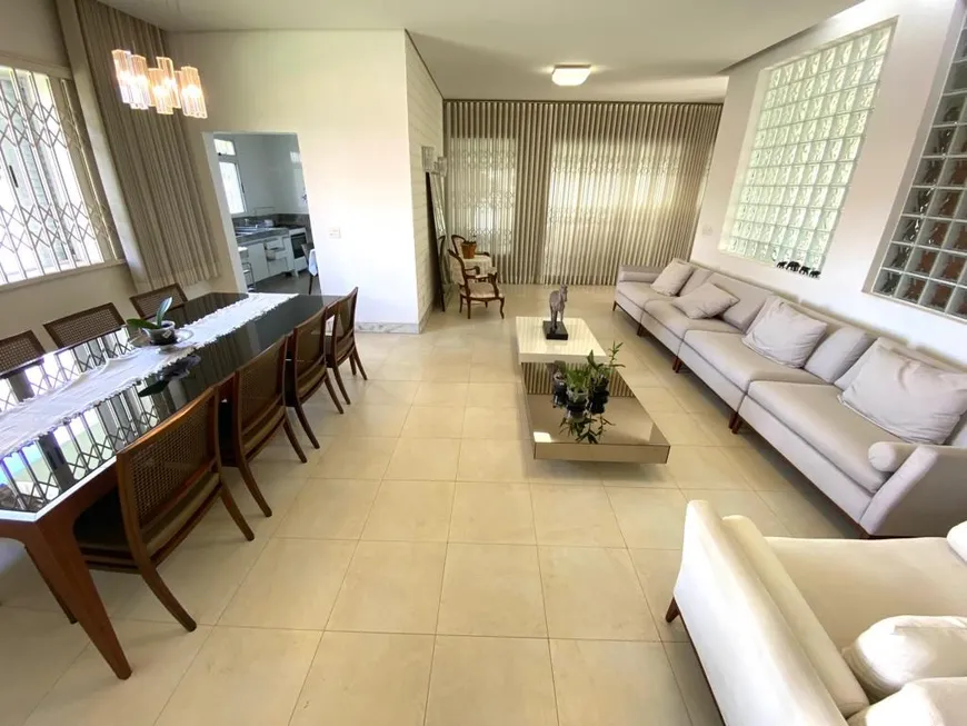 Foto 1 de Casa com 4 Quartos para alugar, 375m² em São Luíz, Belo Horizonte
