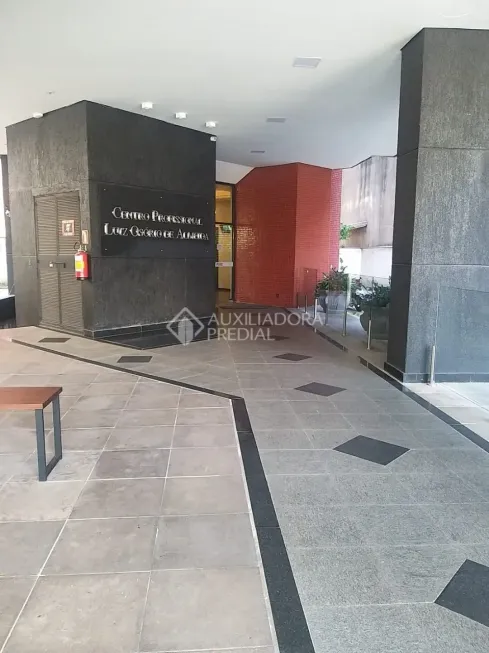 Foto 1 de Sala Comercial para alugar, 42m² em Moinhos de Vento, Porto Alegre