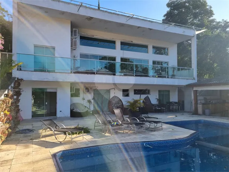 Foto 1 de Casa com 3 Quartos à venda, 346m² em Caraguata, Mairiporã