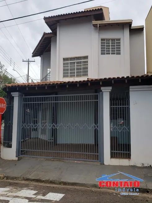 Foto 1 de Casa com 3 Quartos para alugar, 90m² em Jardim Bandeirantes, São Carlos