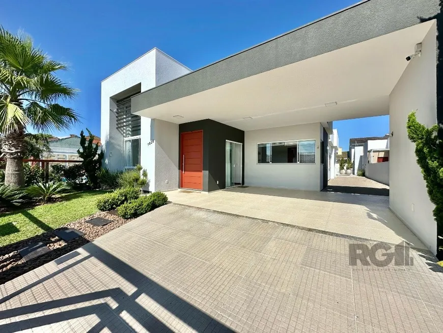 Foto 1 de Casa com 3 Quartos à venda, 252m² em Centro, Xangri-lá