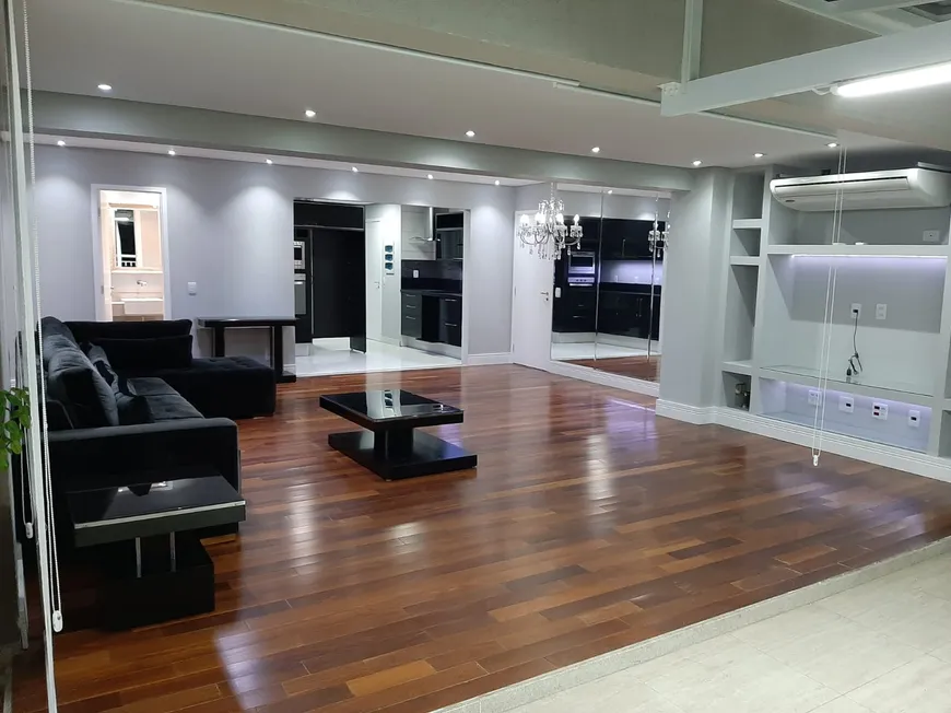 Foto 1 de Apartamento com 3 Quartos à venda, 190m² em Vila Firmiano Pinto, São Paulo